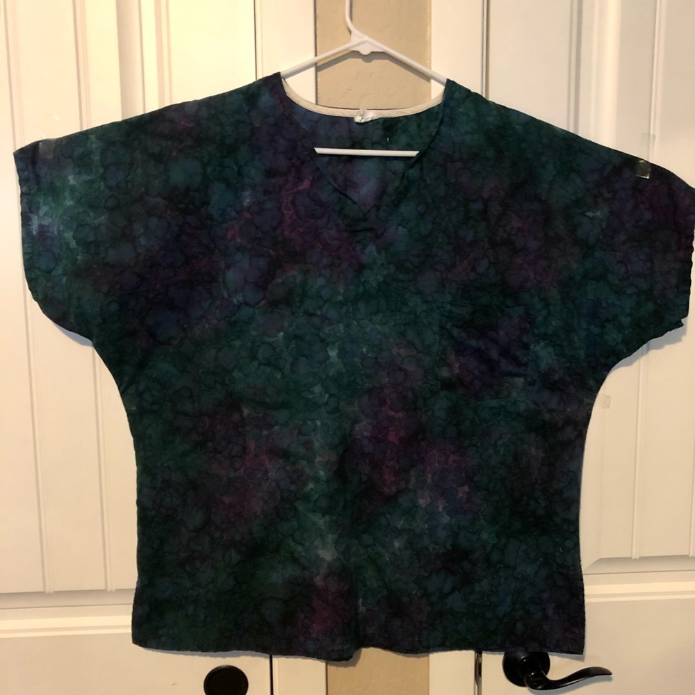 Cotton Scrubs & Co. Scrub Top, size large